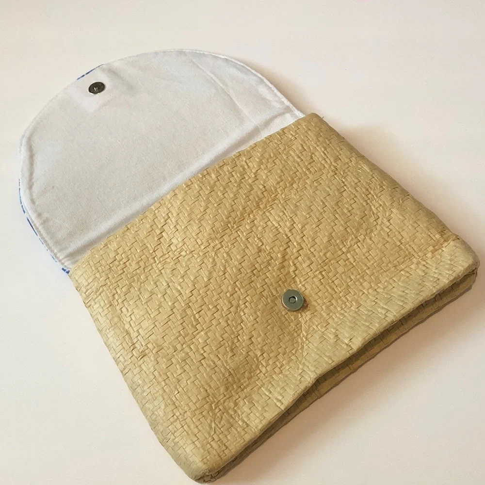 Dolce & Gabbana light blue straw clutch purse New - Picture 7 of 10